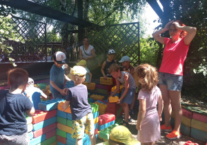 "MIKROKOSMOS".- grupa 1 i 2.