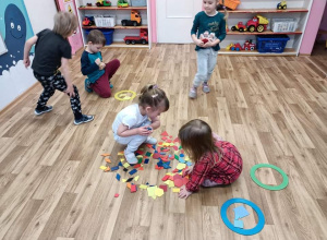 Grupa 1. Światowy Dzień Lego i Międzynarodowy Dzień Łamigłówki.