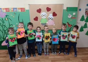 DZIEŃ BABCI I DZIADKA GR. 2