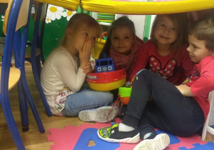 ZABAWY W PRZEDSZKOLU- GRUPA 2.