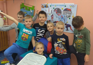 Zabawa tematyczna W SALONIE FRYZJERSKIM